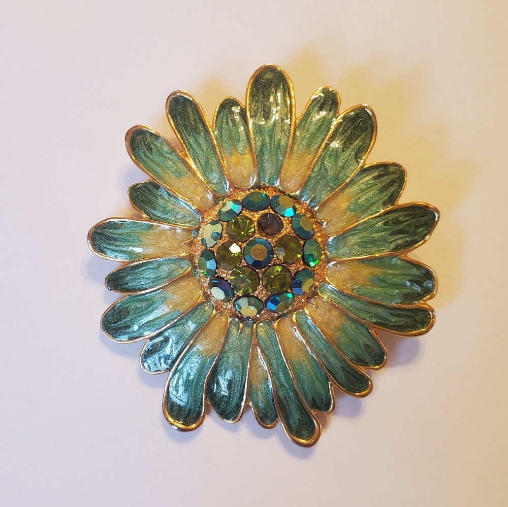 Vintage Enamel Rhinestone Daisy Brooch